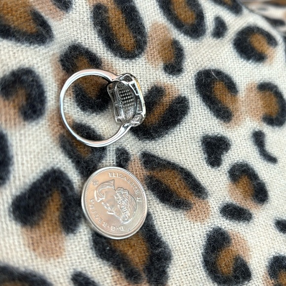 Luxe Bling faux diamonds crystals Sterling silver 18K gold tone cushion  Ring - Picture 7 of 11